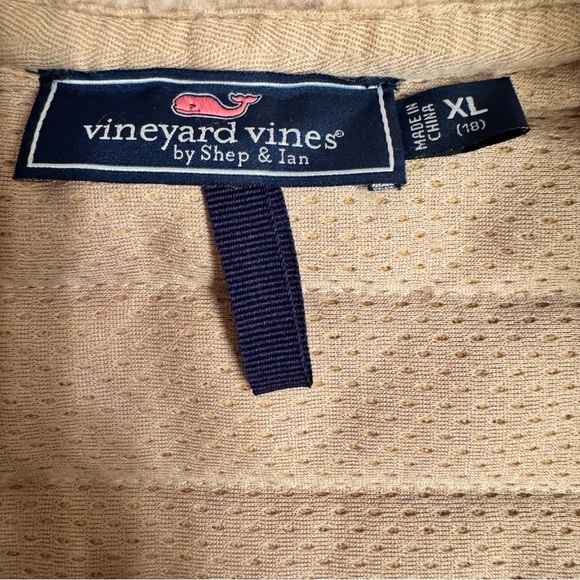 Vineyard vines boys Sherpa tan navy blue zip vest Sz XL (18) - Picture 5 of 5